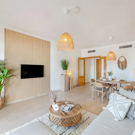 Apartment With Private Jacuzzi Near & Golf