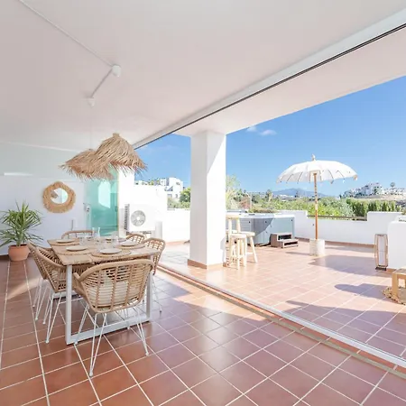 Apartment With Private Jacuzzi Near Beach & Golf